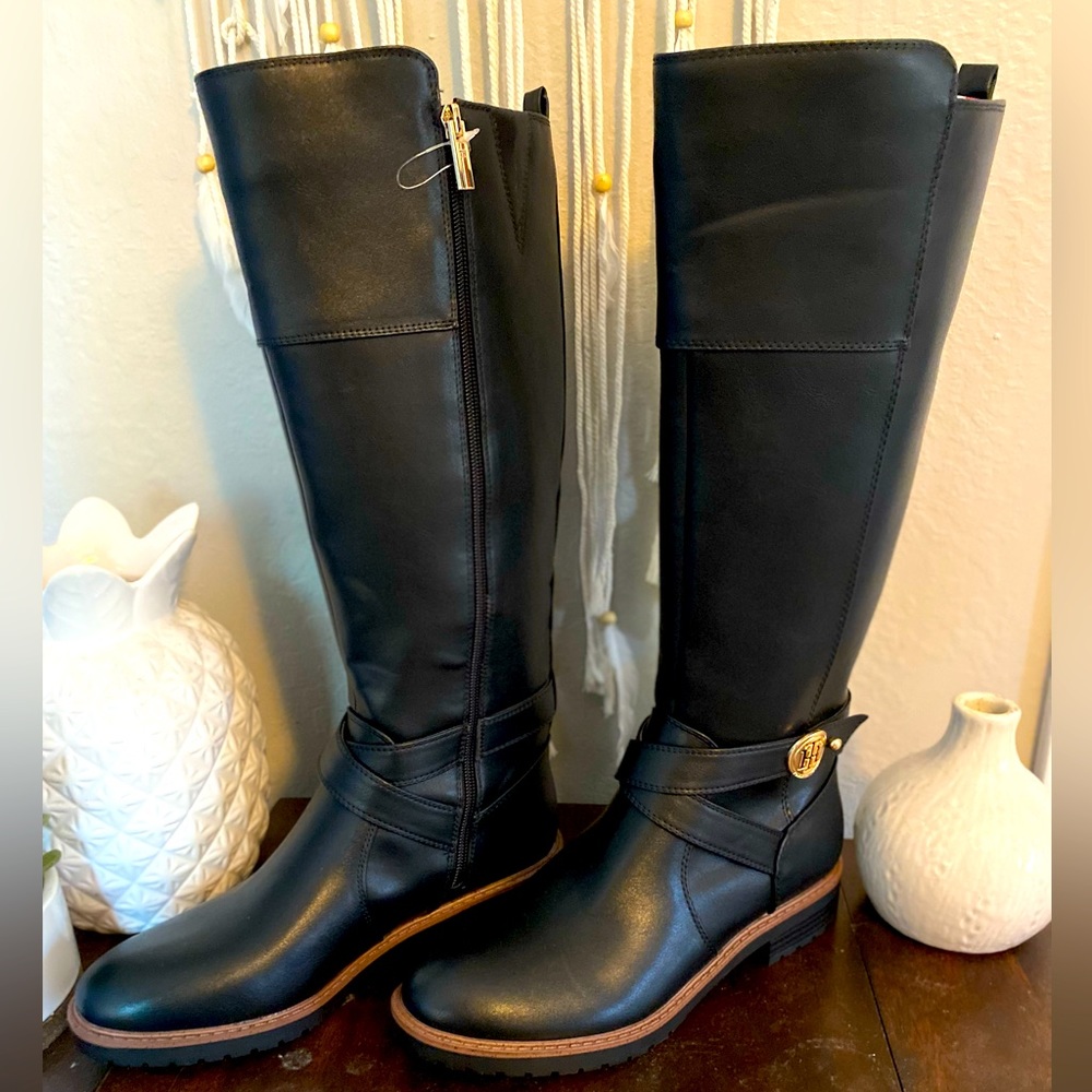Womens Size 8 Tommy Hilfiger Knee High Boots (Black)